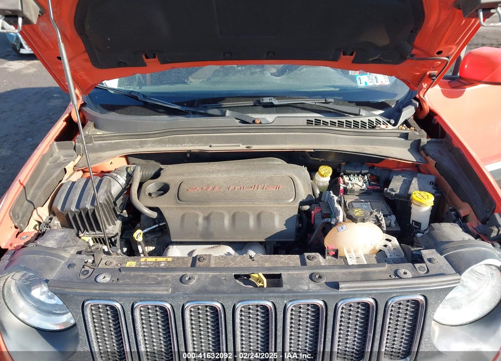 2015 JEEP RENEGADE LATITUDE VIN: ZACCJBBT7FPC19344