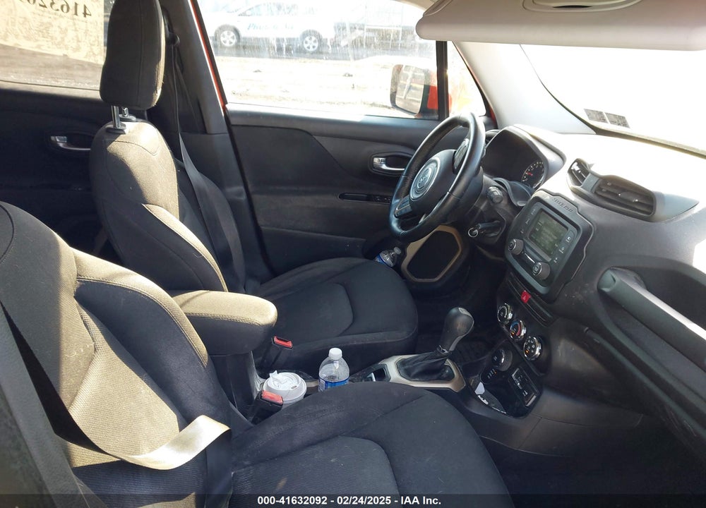 2015 JEEP RENEGADE LATITUDE VIN: ZACCJBBT7FPC19344