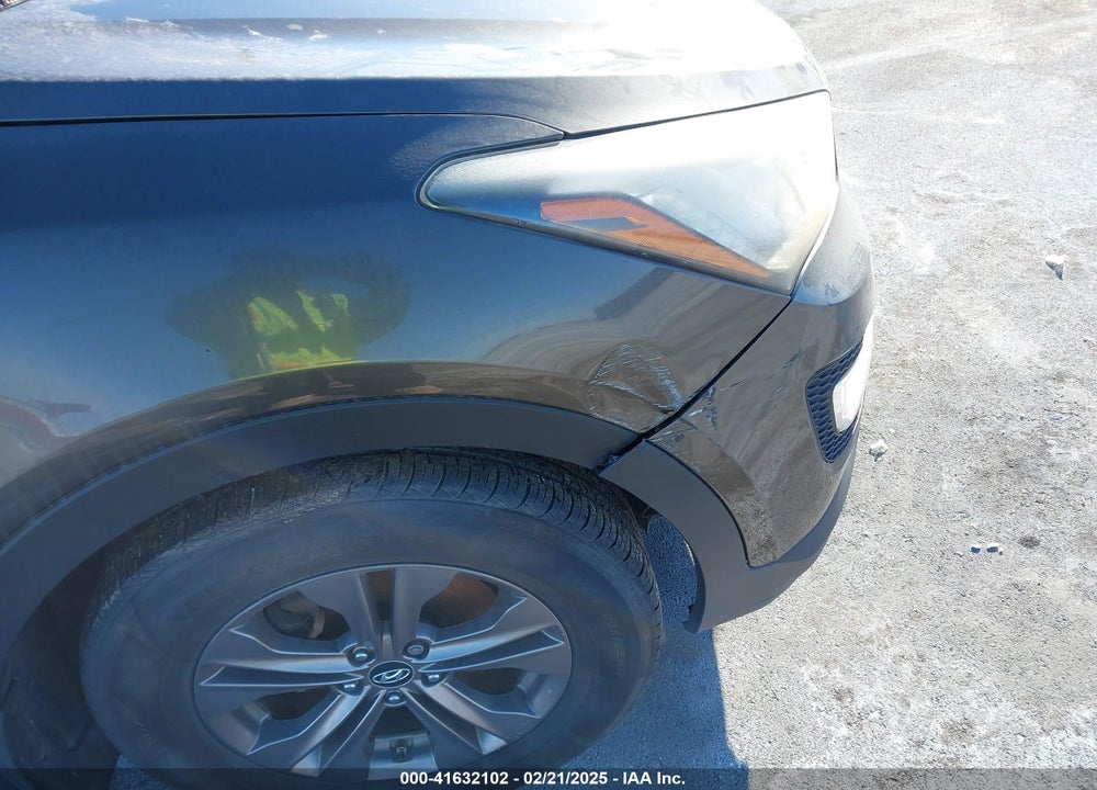 2013 HYUNDAI SANTA FE VIN: 5XYZU3LB8DG054155