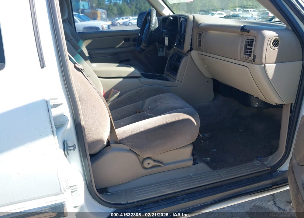 2005 GMC YUKON XL 1500 VIN: 1GKFK16Z75J157773
