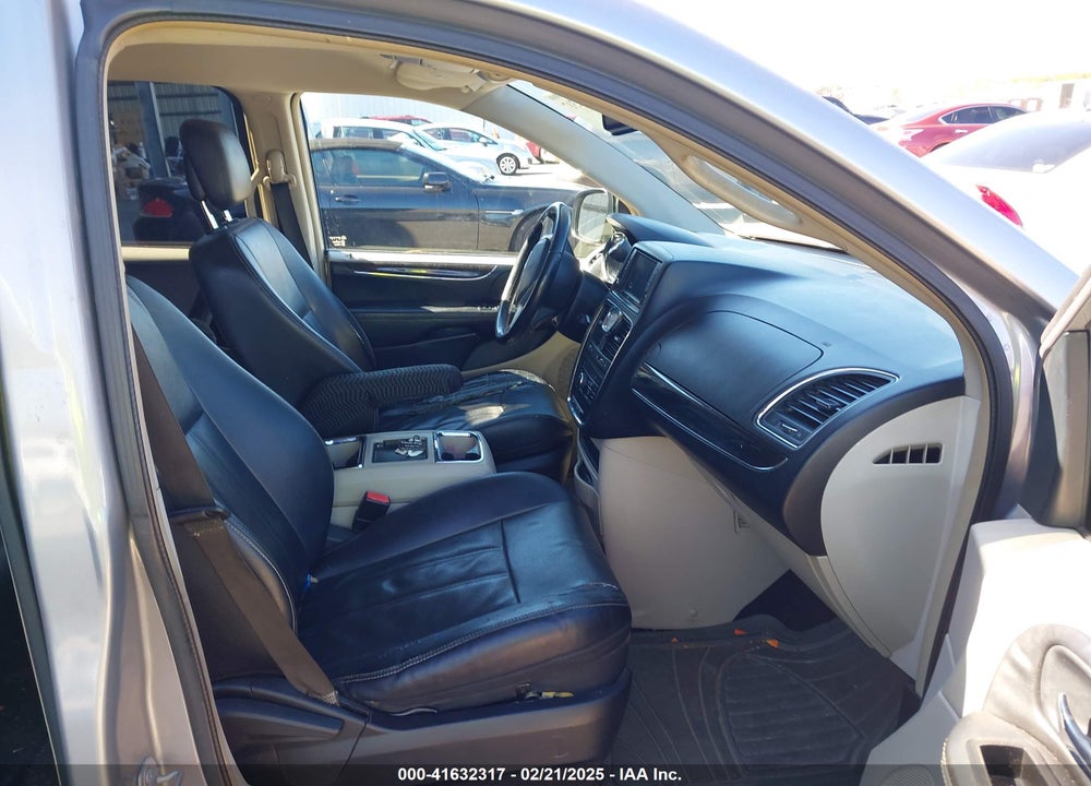 2014 CHRYSLER TOWN & COUNTRY TOURING VIN: 2C4RC1BG9ER324379
