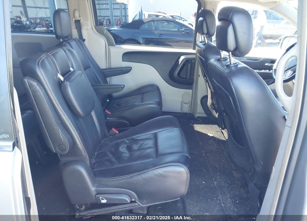 2014 CHRYSLER TOWN & COUNTRY TOURING VIN: 2C4RC1BG9ER324379