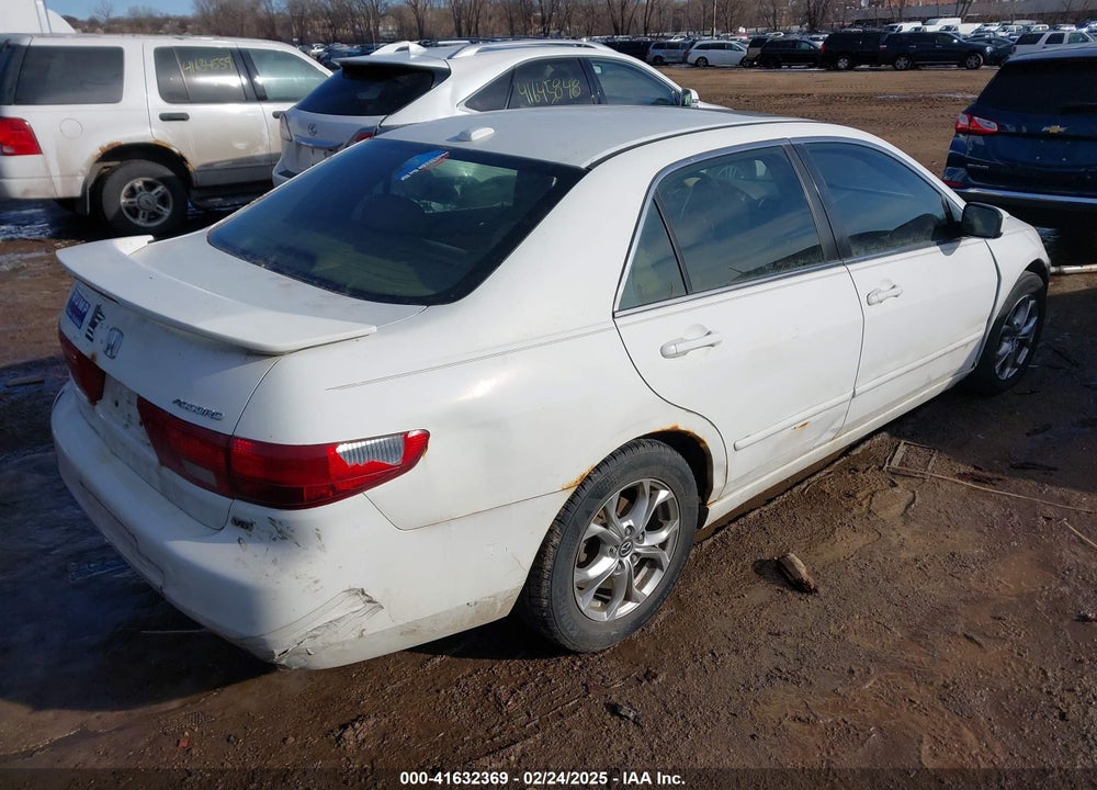2005 HONDA ACCORD 3.0 EX VIN: 1HGCM665X5A044680