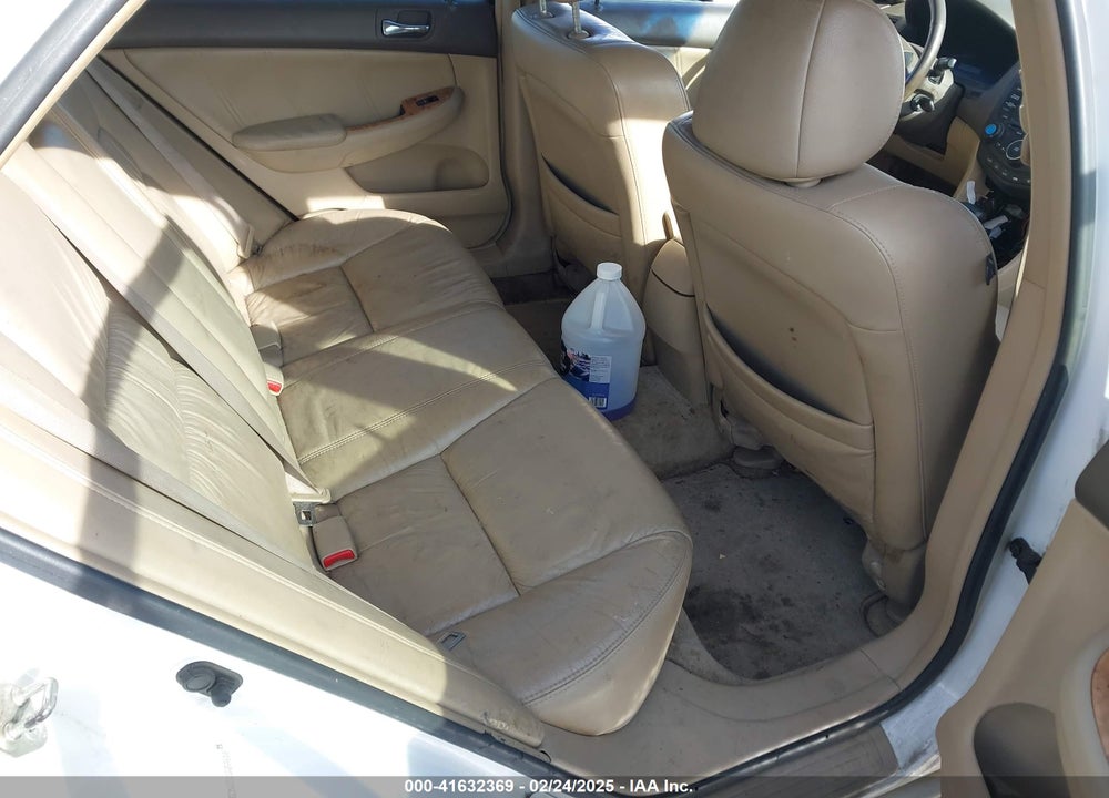 2005 HONDA ACCORD 3.0 EX VIN: 1HGCM665X5A044680