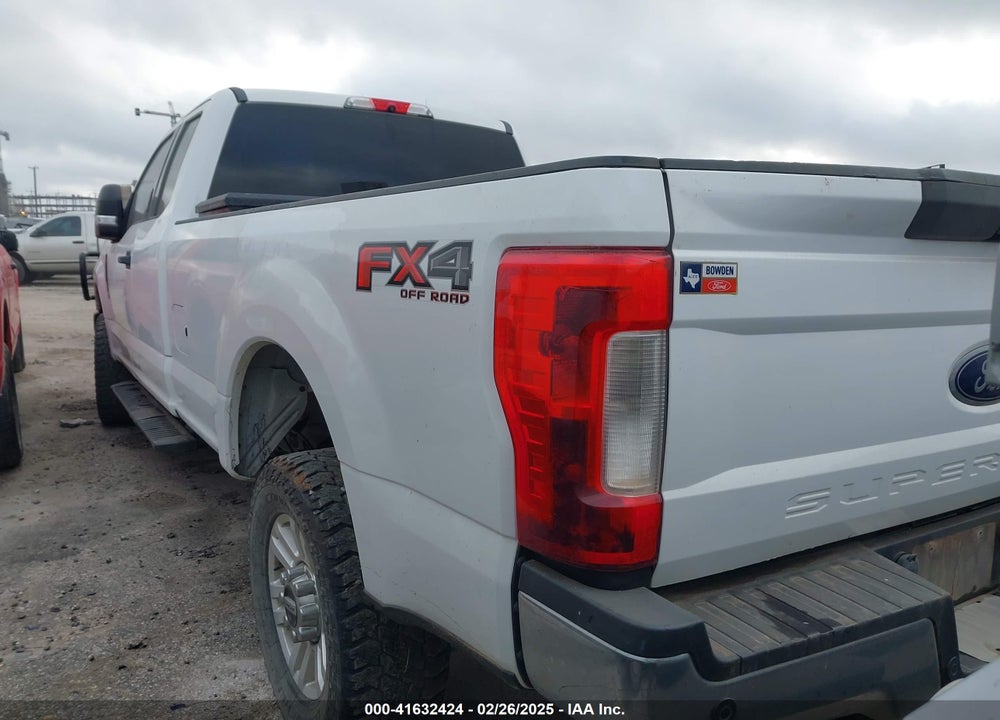 2018 FORD F-250 VIN: 1FT7X2B67JED06267