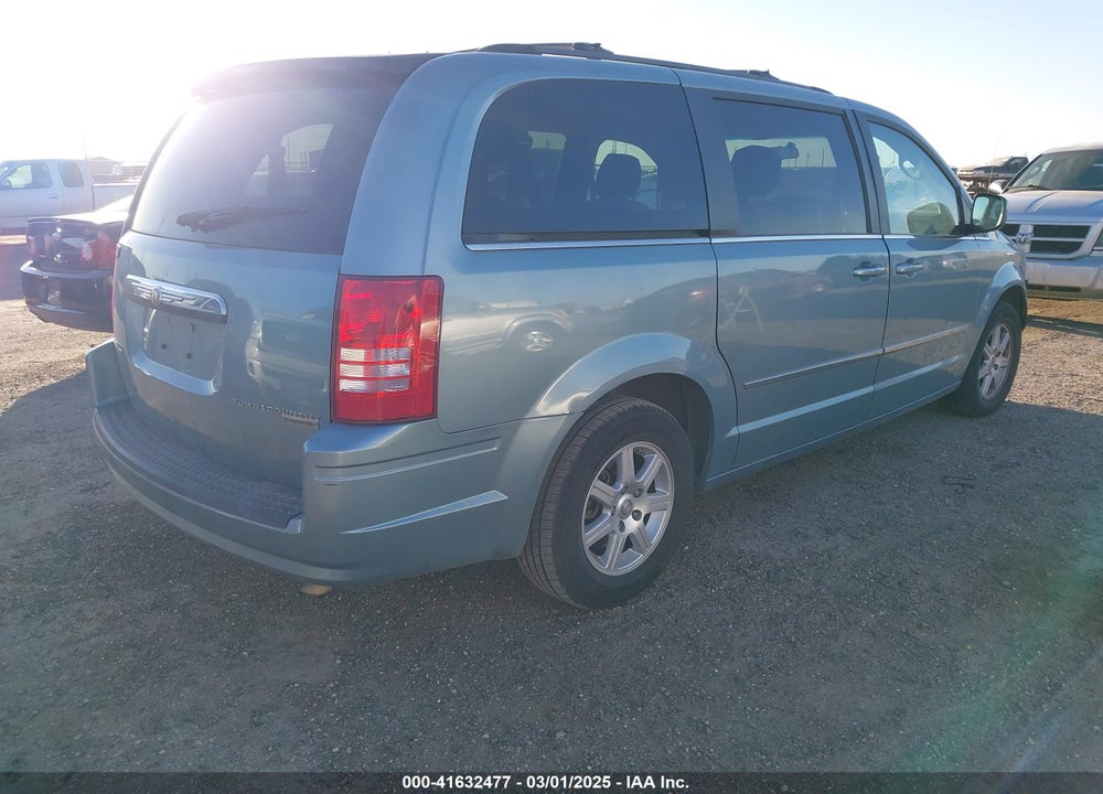 2010 CHRYSLER TOWN & COUNTRY VIN: 2A4RR5D17AR233498