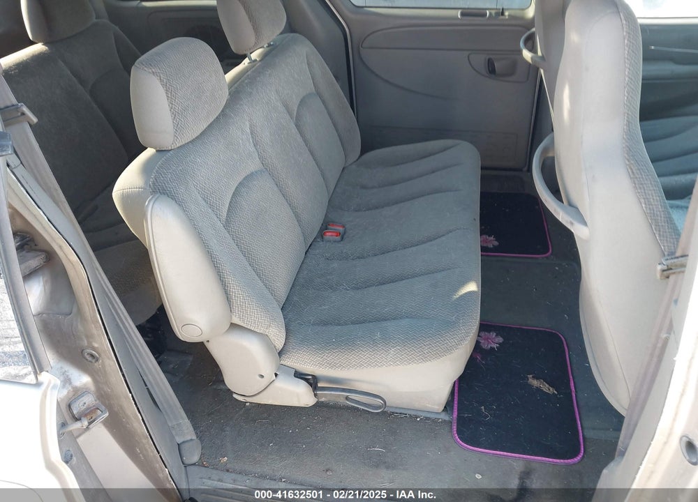 2004 CHRYSLER TOWN & COUNTRY VIN: 1C4GP45R34B504951