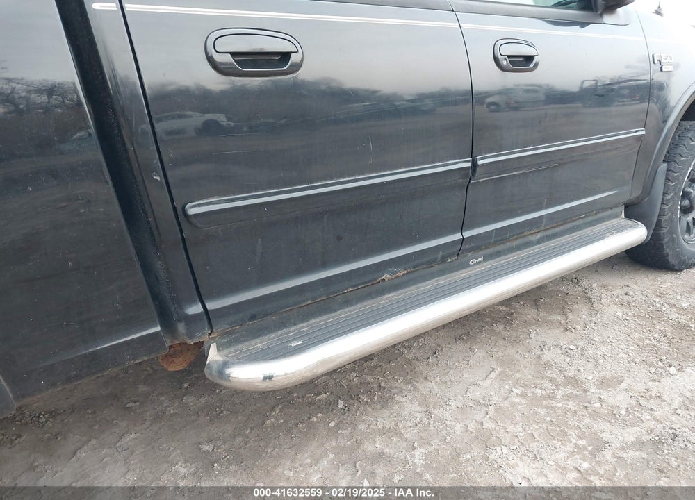 2002 FORD F-150 LARIAT/XLT VIN: 1FTRW08L62KD04574