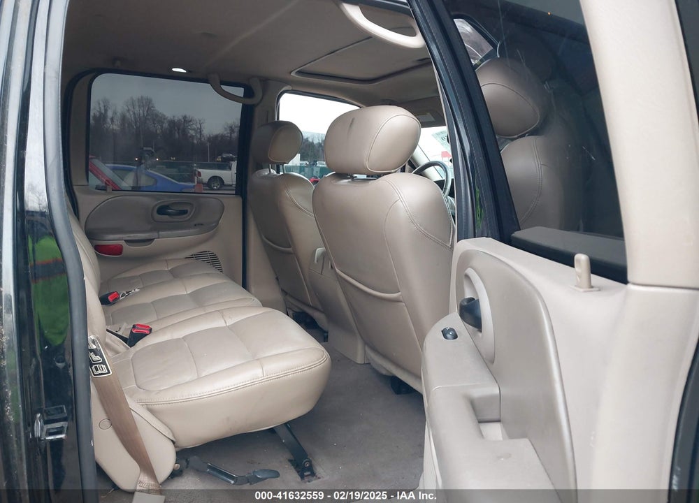 2002 FORD F-150 LARIAT/XLT VIN: 1FTRW08L62KD04574