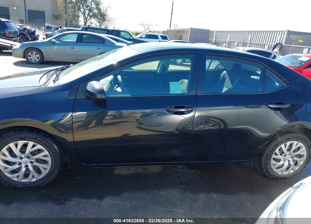 2019 TOYOTA COROLLA LE VIN: 2T1BURHE3KC142384