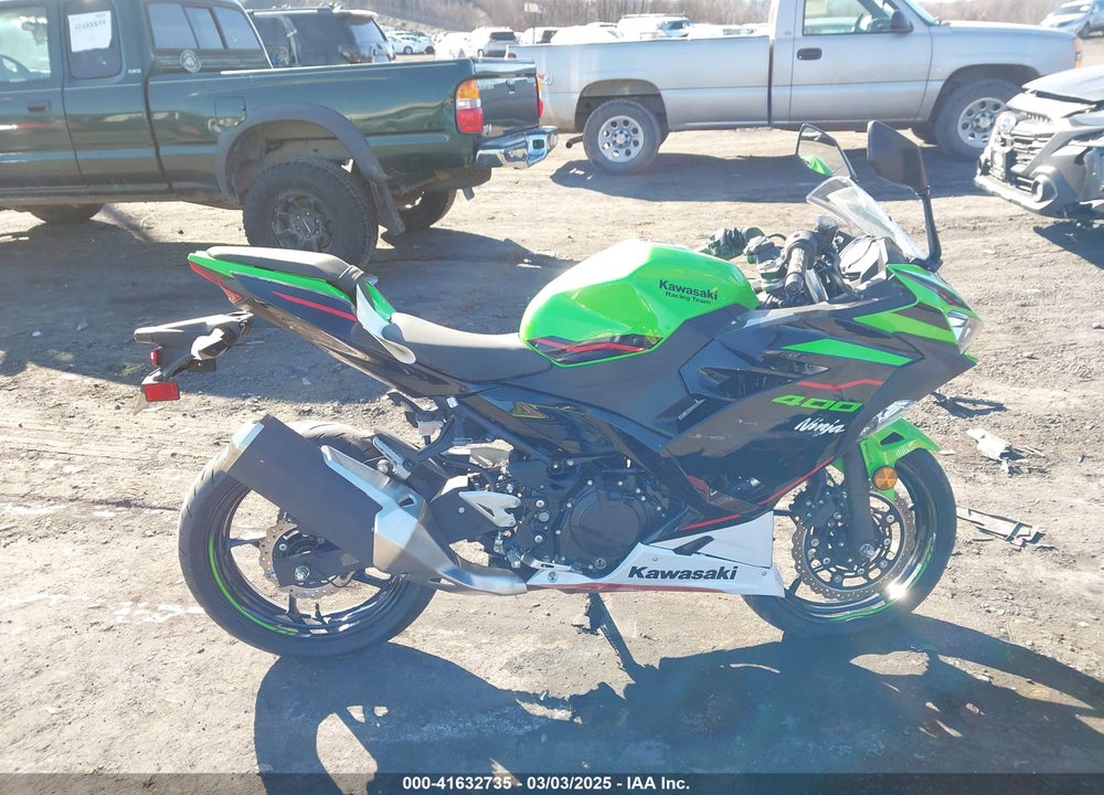 2022 KAWASAKI EX400 VIN: JKAEXKG12NDAG5050