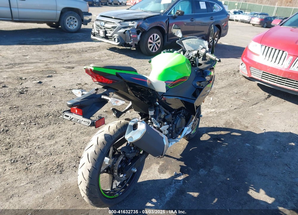 2022 KAWASAKI EX400 VIN: JKAEXKG12NDAG5050