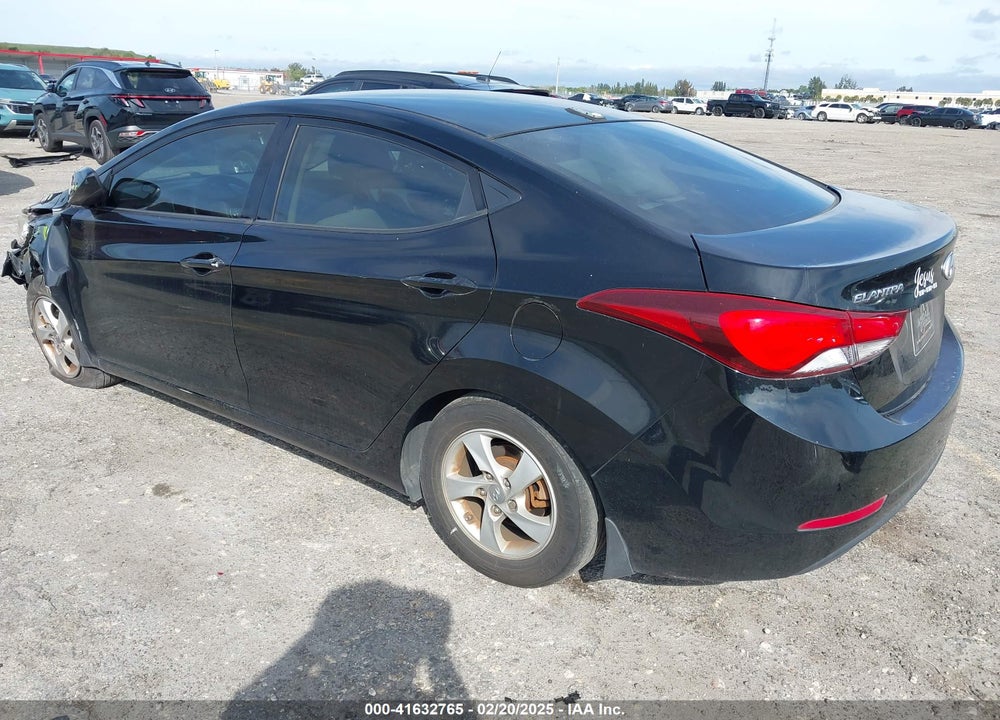 2014 HYUNDAI ELANTRA VIN: KMHDH4AE5EU189106