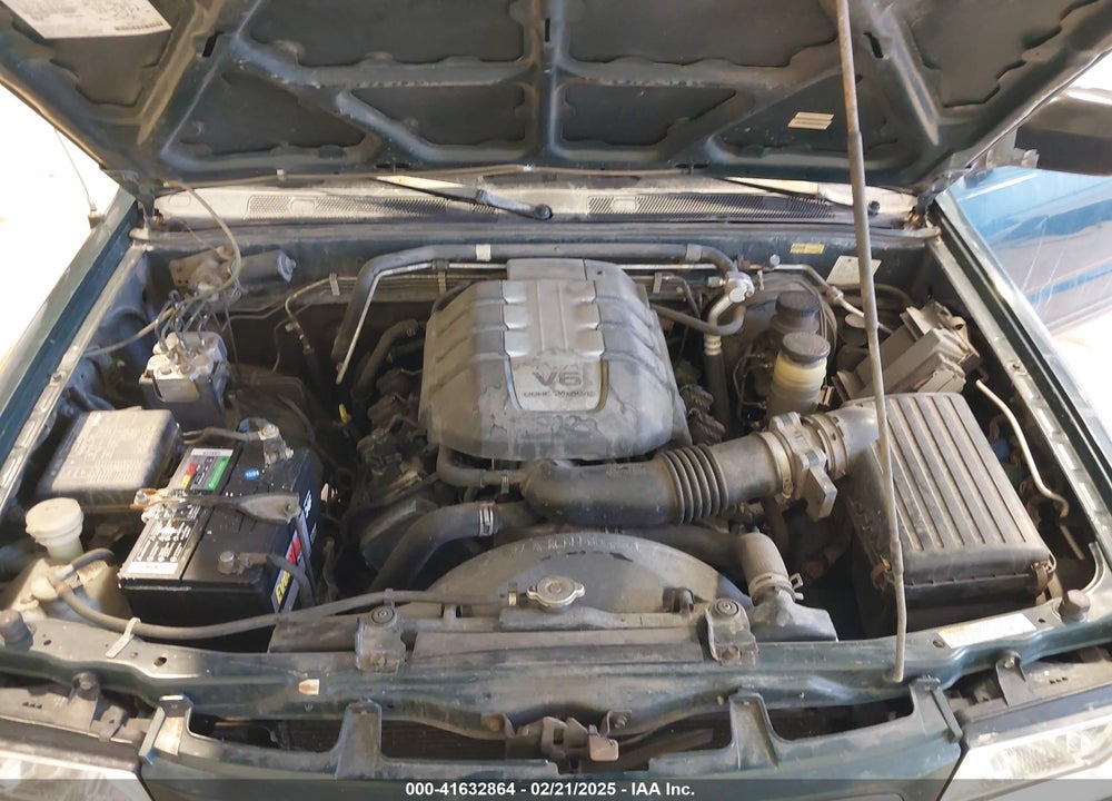 2000 HONDA PASSPORT EX/LX VIN: 4S6DM58W1Y4406601