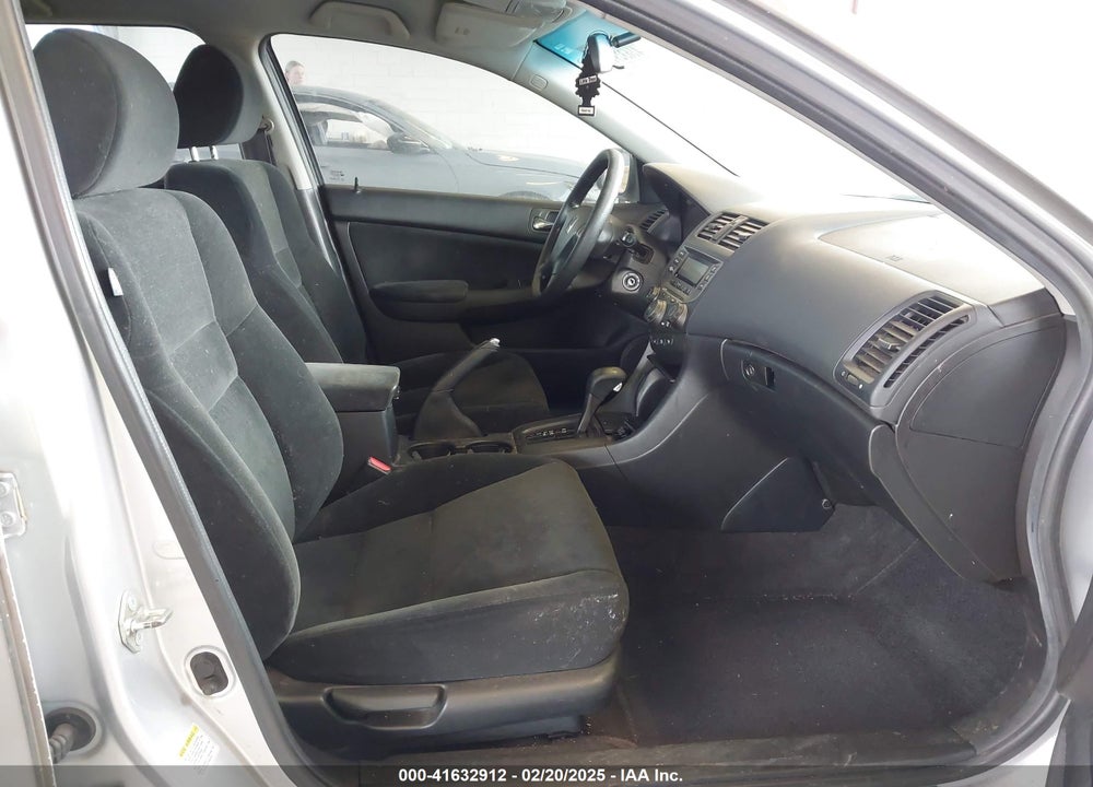 2006 HONDA ACCORD 2.4 LX VIN: 1HGCM56446A146575