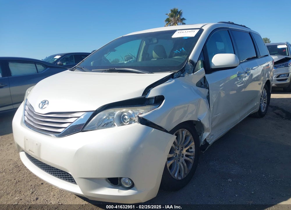 2017 TOYOTA SIENNA VIN: 5TDYZ3DC9HS808001