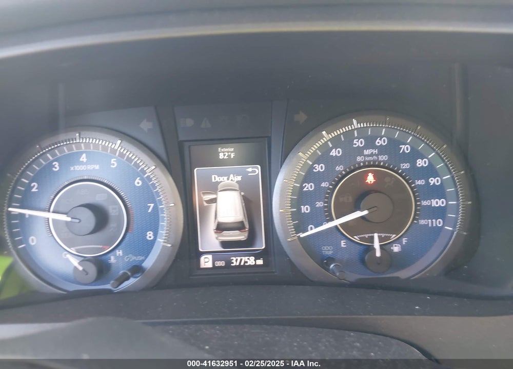 2017 TOYOTA SIENNA VIN: 5TDYZ3DC9HS808001