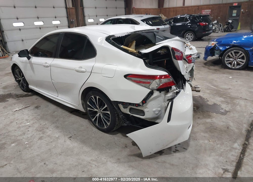 2019 TOYOTA CAMRY VIN: 4T1B11HK4KU280191