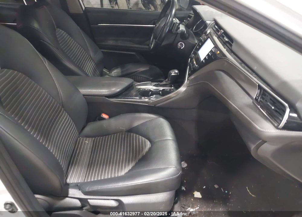 2019 TOYOTA CAMRY VIN: 4T1B11HK4KU280191
