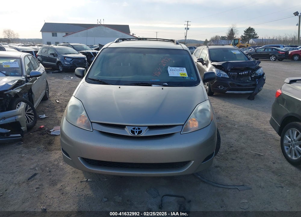 2008 TOYOTA SIENNA VIN: 5TDZK23CX8S127723