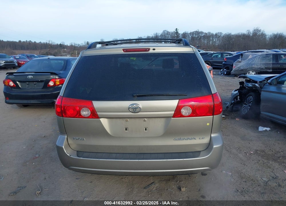 2008 TOYOTA SIENNA VIN: 5TDZK23CX8S127723
