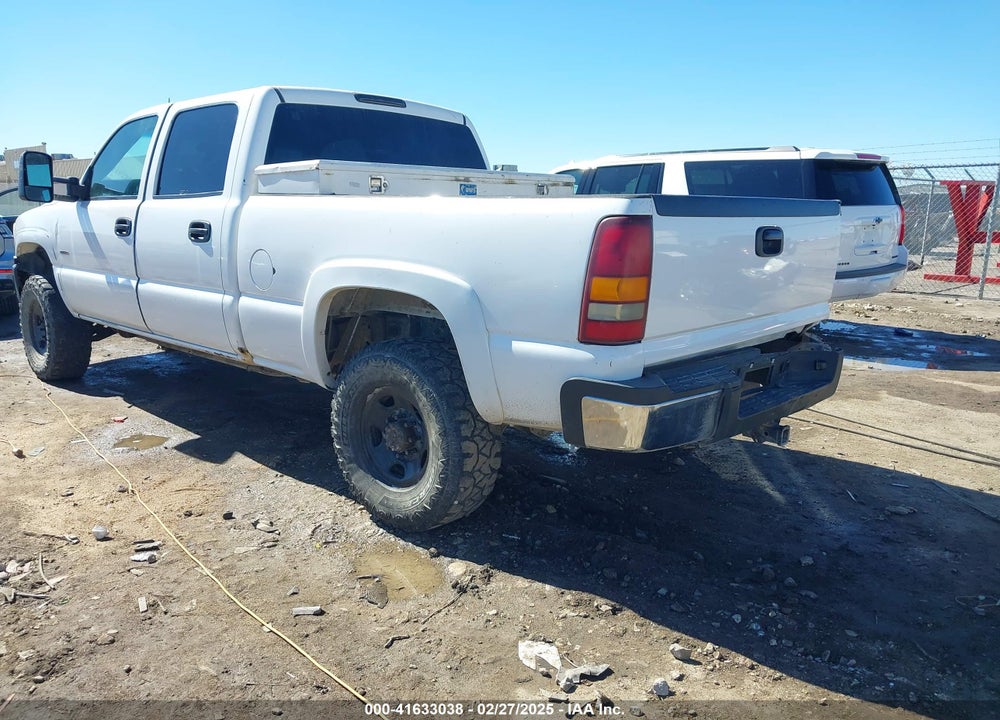 2004 GMC SIERRA 2500HD SLT VIN: 1GTHK23264F256877