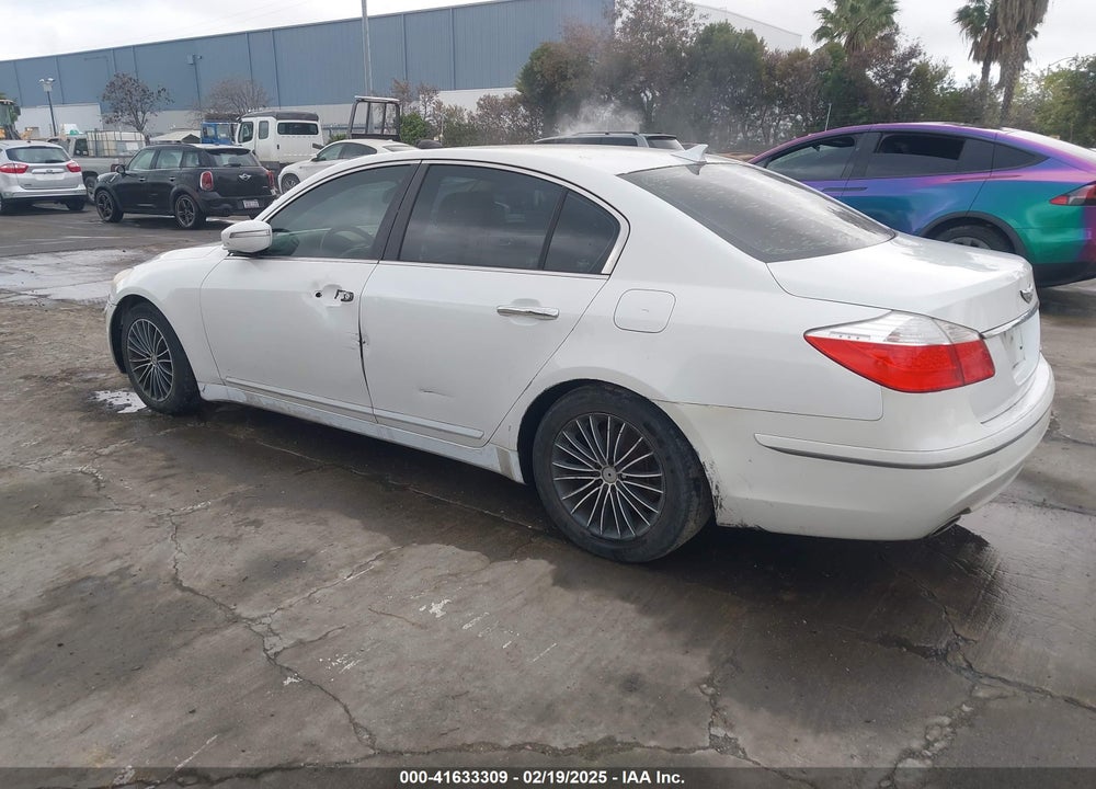 2011 HYUNDAI GENESIS 3.8 VIN: KMHGC4DE8BU136936
