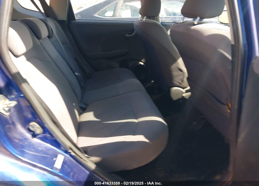 2010 HONDA FIT VIN: JHMGE8H25AC000045