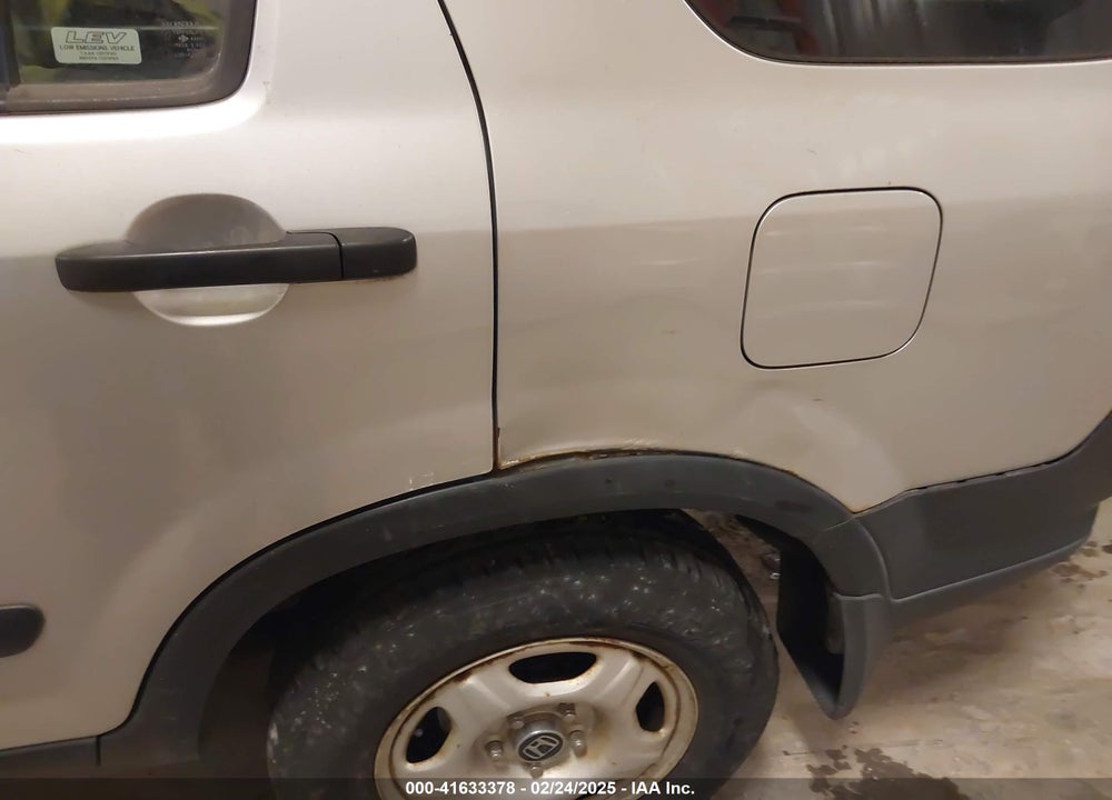 2004 HONDA CR-V LX VIN: JHLRD68494C015125