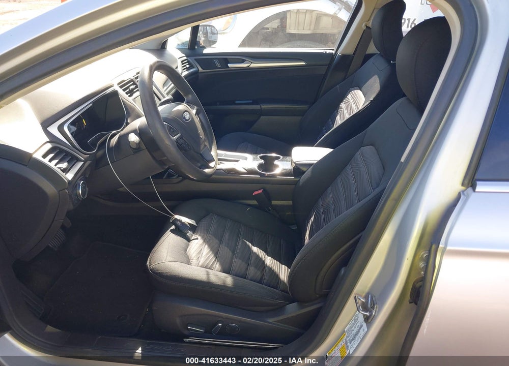 2016 FORD FUSION VIN: 3FA6P0H74GR292159