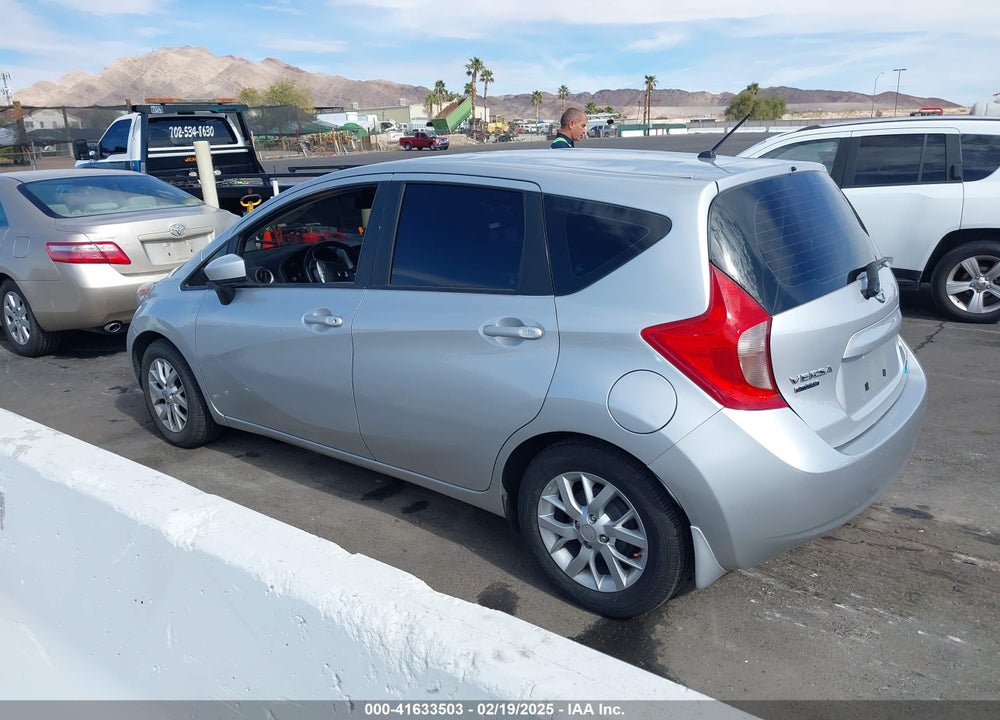 2015 NISSAN VERSA NOTE VIN: 3N1CE2CPXFL423895