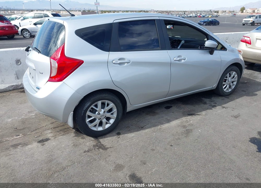 2015 NISSAN VERSA NOTE VIN: 3N1CE2CPXFL423895