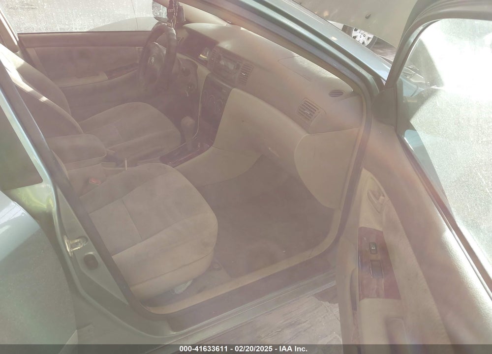 2005 TOYOTA COROLLA LE VIN: 1NXBR32EX5Z546079