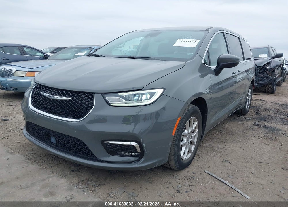 2023 CHRYSLER PACIFICA TOURING L VIN: 2C4RC1BG8PR520431