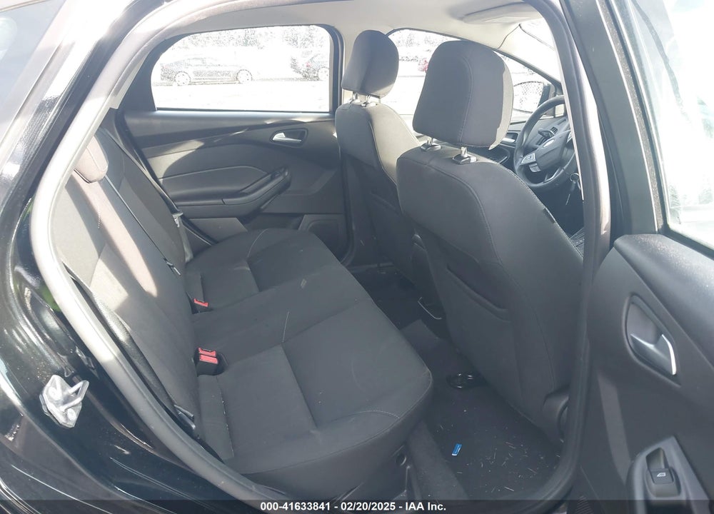 2016 FORD FOCUS VIN: 1FADP3F20GL384593