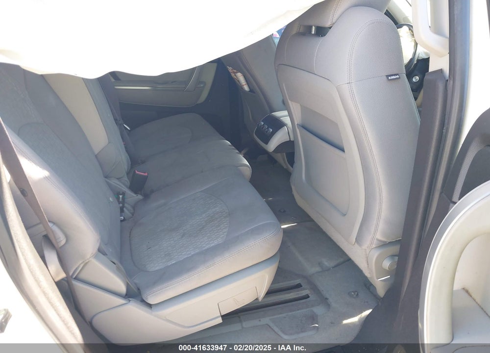 2010 GMC ACADIA SL VIN: 1GKLRKED0AJ121296
