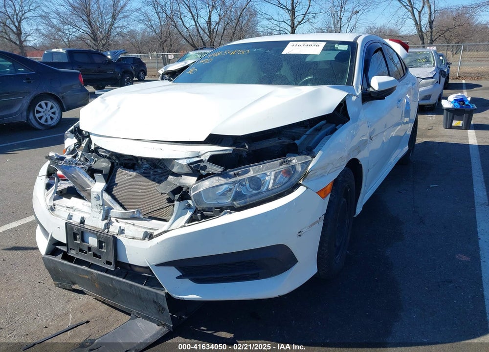 2018 HONDA CIVIC LX VIN: 2HGFC2F51JH558003