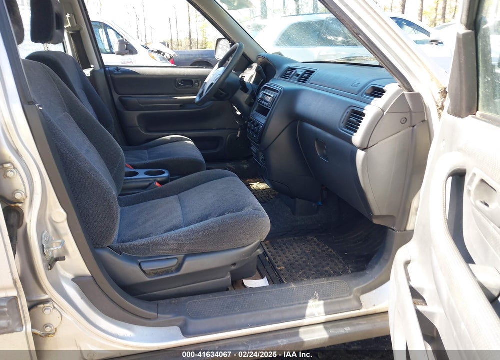 2000 HONDA CR-V LX VIN: JHLRD184XYC057053