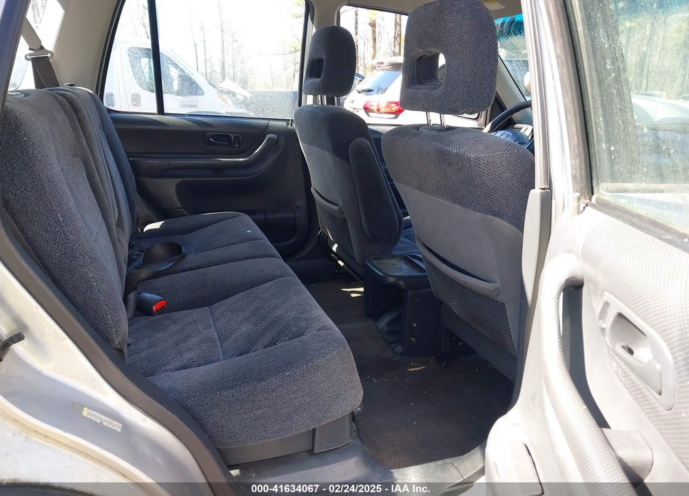2000 HONDA CR-V LX VIN: JHLRD184XYC057053