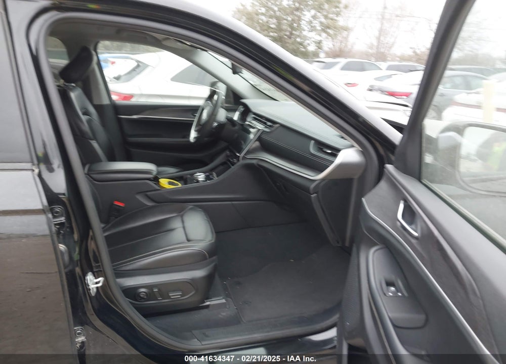 2023 JEEP GRAND CHEROKEE LIMITED 4X4 VIN: 1C4RJHBGXPC569265