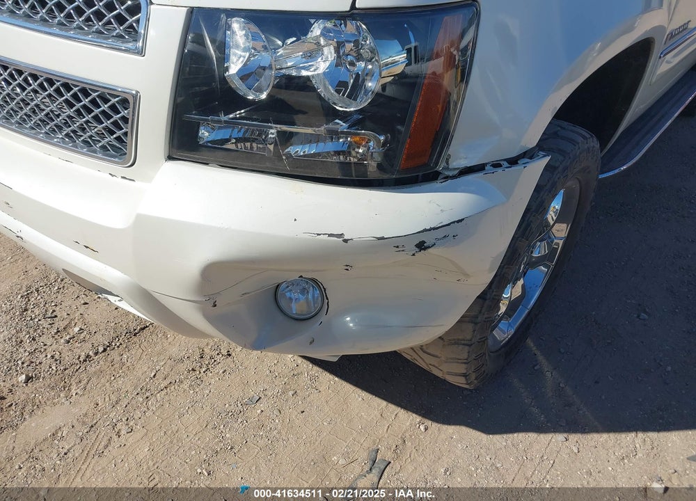 2008 CHEVROLET TAHOE LTZ VIN: 1GNFK13028R196298