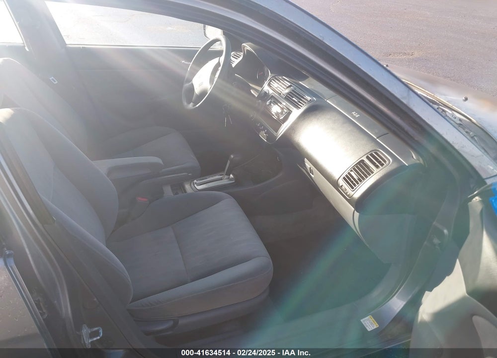 2004 HONDA CIVIC LX VIN: 2HGES16694H516538