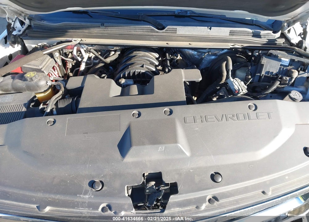 2015 CHEVROLET SUBURBAN 1500 LT VIN: 1GNSCJKC2FR680413