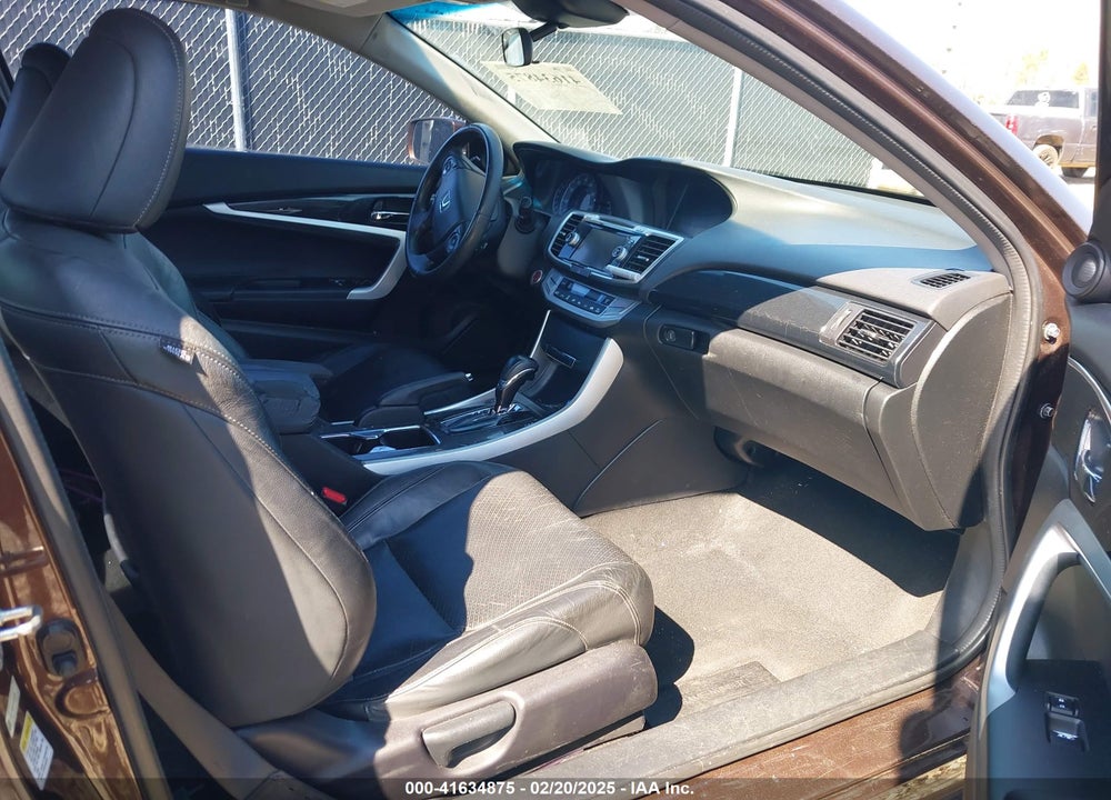 2013 HONDA ACCORD VIN: 1HGCT1B85DA023594