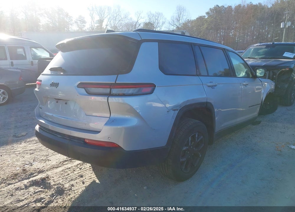 2024 JEEP GRAND CHEROKEE L ALTITUDE 4X4 VIN: 1C4RJKAG4R8549243