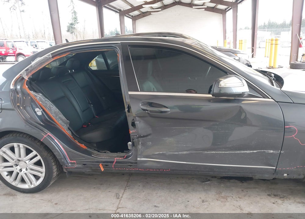 2009 MERCEDES-BENZ C 300 VIN: WDDGF54X19R064208
