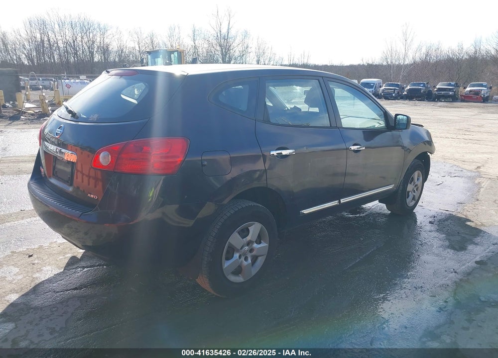 2014 NISSAN ROGUE SELECT S VIN: JN8AS5MV6EW202884