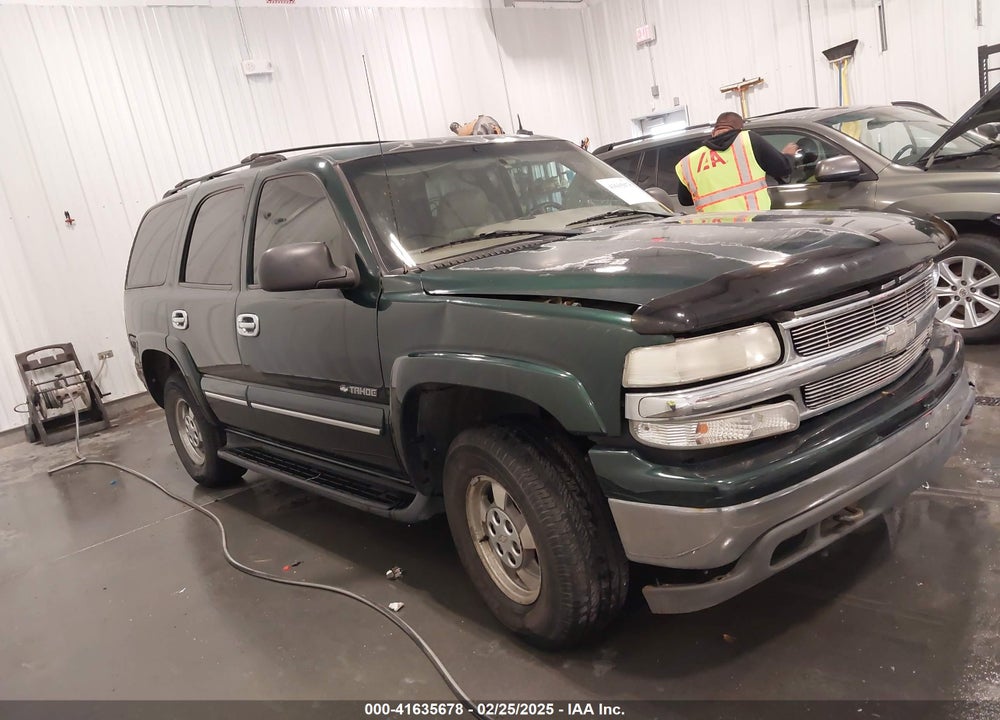 2002 CHEVROLET TAHOE LT VIN: 1GNEK13Z42J335847
