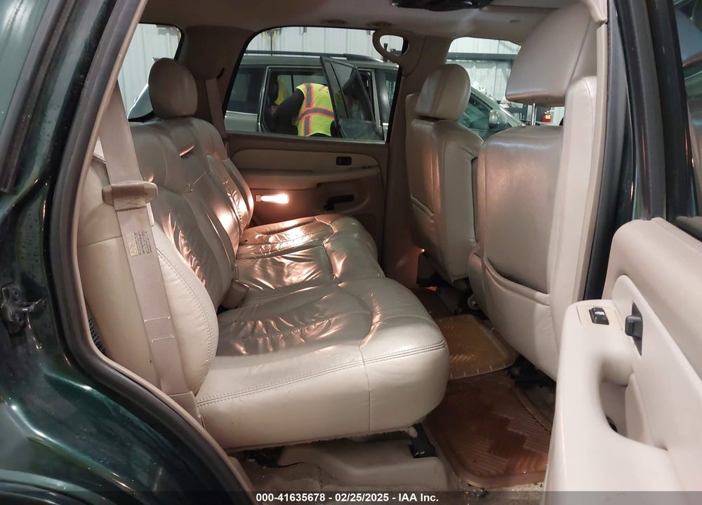 2002 CHEVROLET TAHOE LT VIN: 1GNEK13Z42J335847