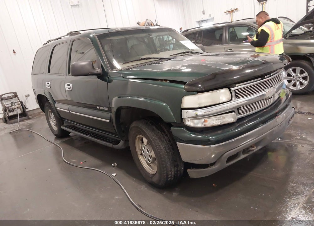 2002 CHEVROLET TAHOE LT VIN: 1GNEK13Z42J335847